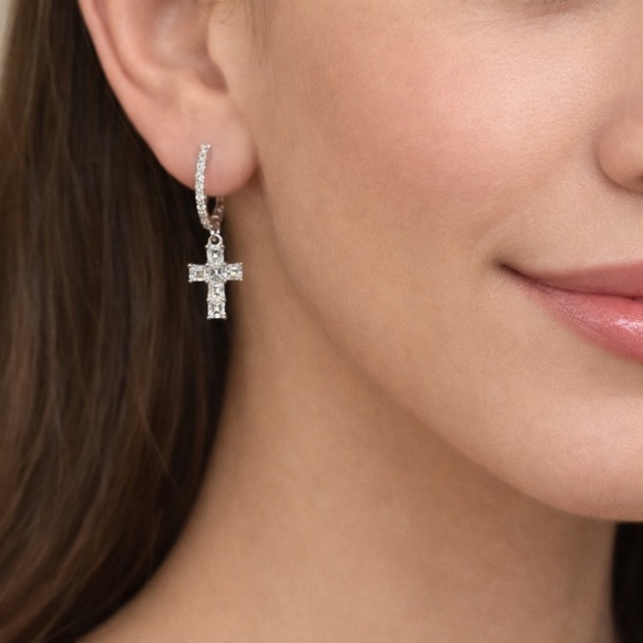 Natural Diamond 18kt White Gold Cross Earrings - Picture 3 of 7